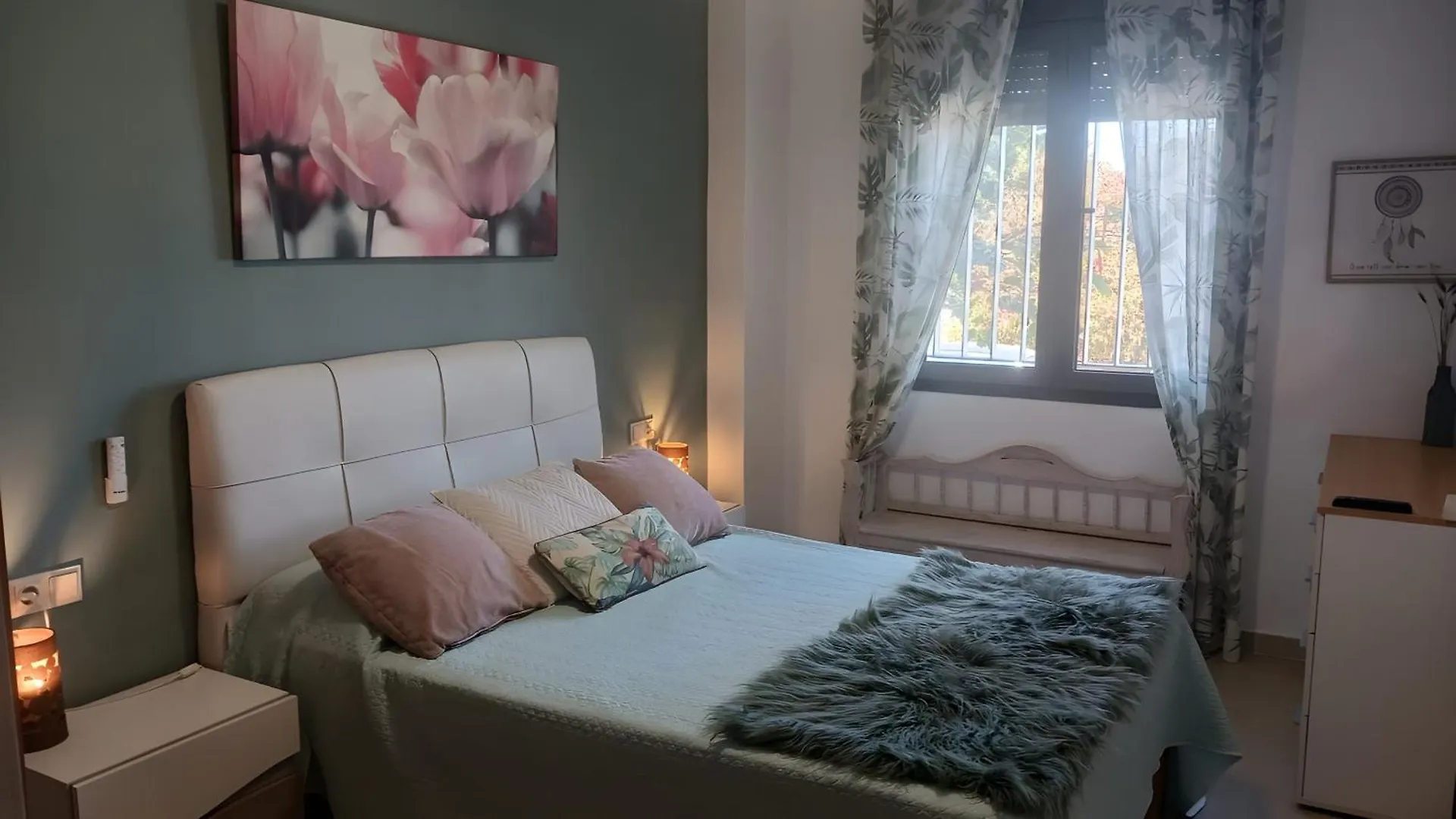 Magnifico Apartamento Frente Al Mar En Cadiz Con Plaza De Garaje Incluida